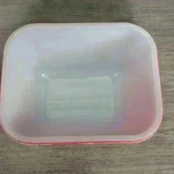 Vintage Red Pyrex  Fridgie - No Lid - Picture 6 of 6